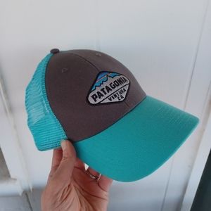 Patagonia Fitz Roy Mesh Snapback Logo Trucker Hat